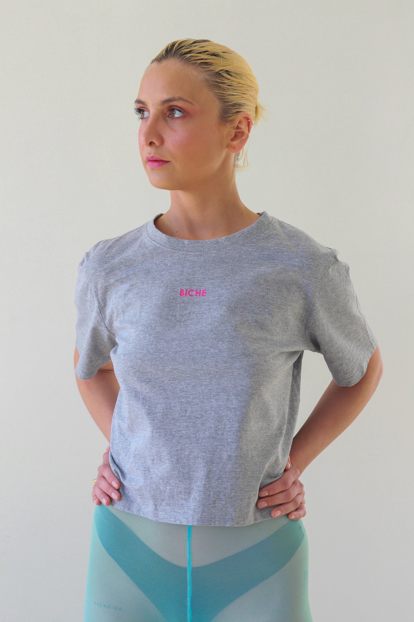 Base 01 — Le T-shirt