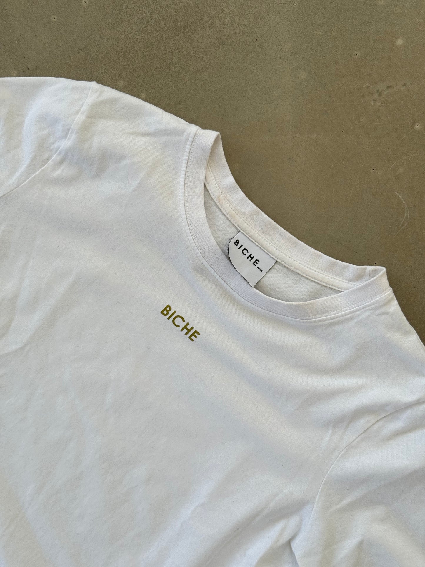 Base 01 — Le T-shirt